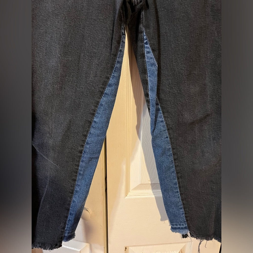7 For All Mankind Women’s Jeans Blue/Black Two Tone High Waist Size 25 - Picture 6 of 10